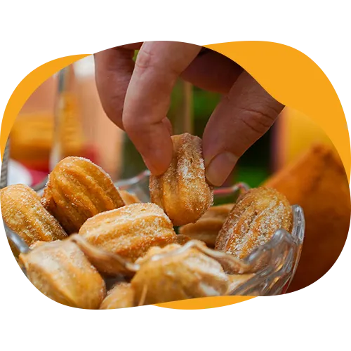 A Leve Bom oferece uma variedade de opções que atendem a diferentes preferências e necessidades. Cada produto é feito com a mesma dedicação à qualidade e ao sabor que define a nossa marca. Nossos lanches são perfeitos para quem busca diversidade e inovação em suas escolhas, garantindo que cada mordida seja uma experiência prazerosa. Com a Leve Bom, você sempre encontra um lanche que satisfaz sua fome e seu paladar.
